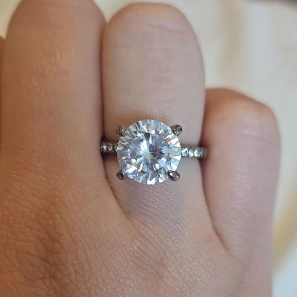 Jewelry - Silver Cubic Zirconia Solitaire Ring